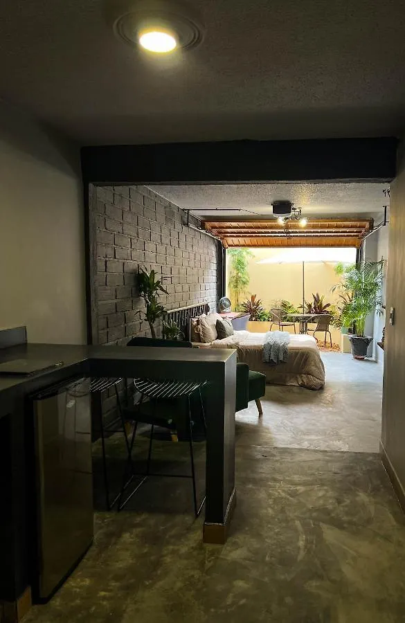 Apartment Park & Relax: Your Private Garage Medellin